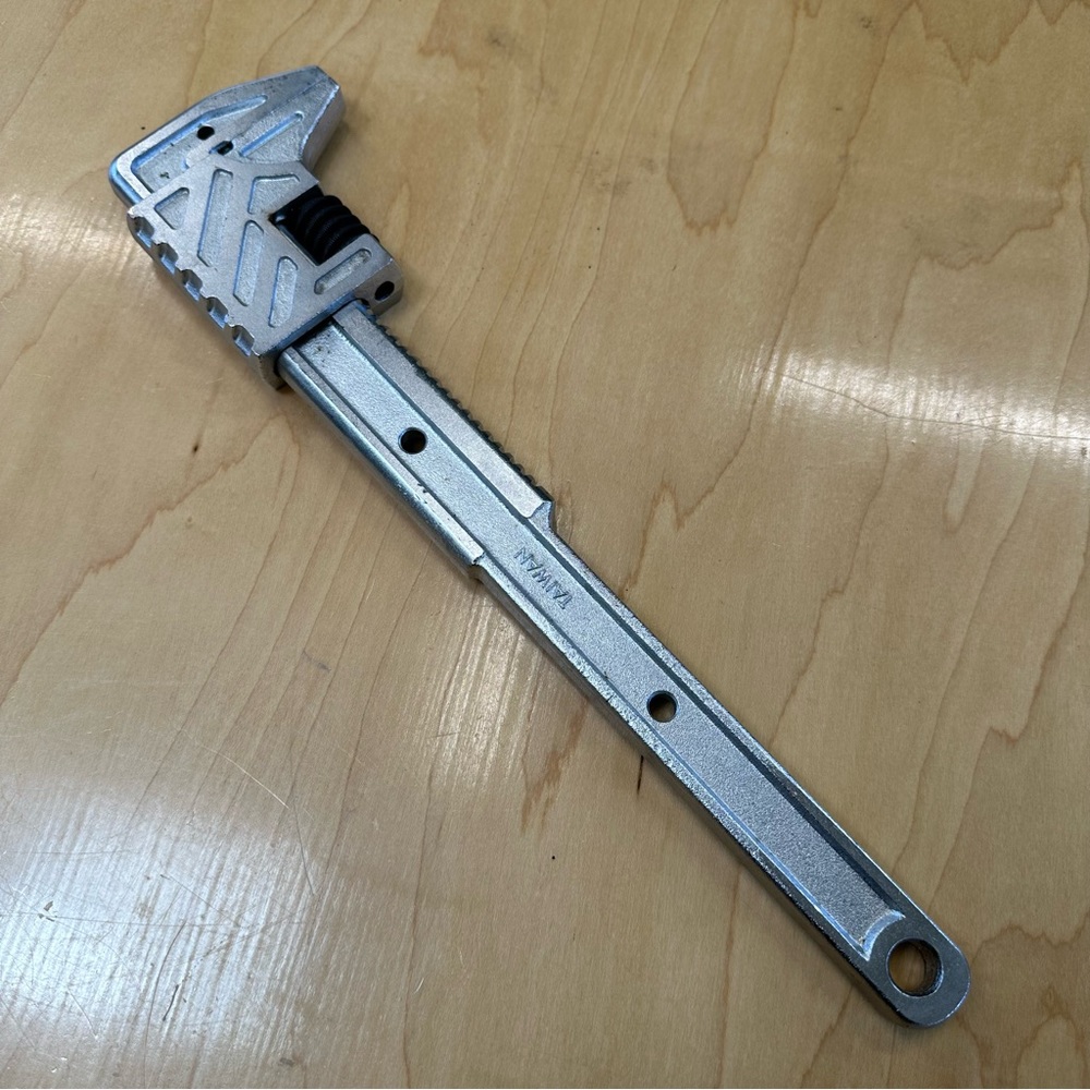 Titan Tools 15” Adjustable Auto Wrench - 4 1/4” Max Jaw Capacity